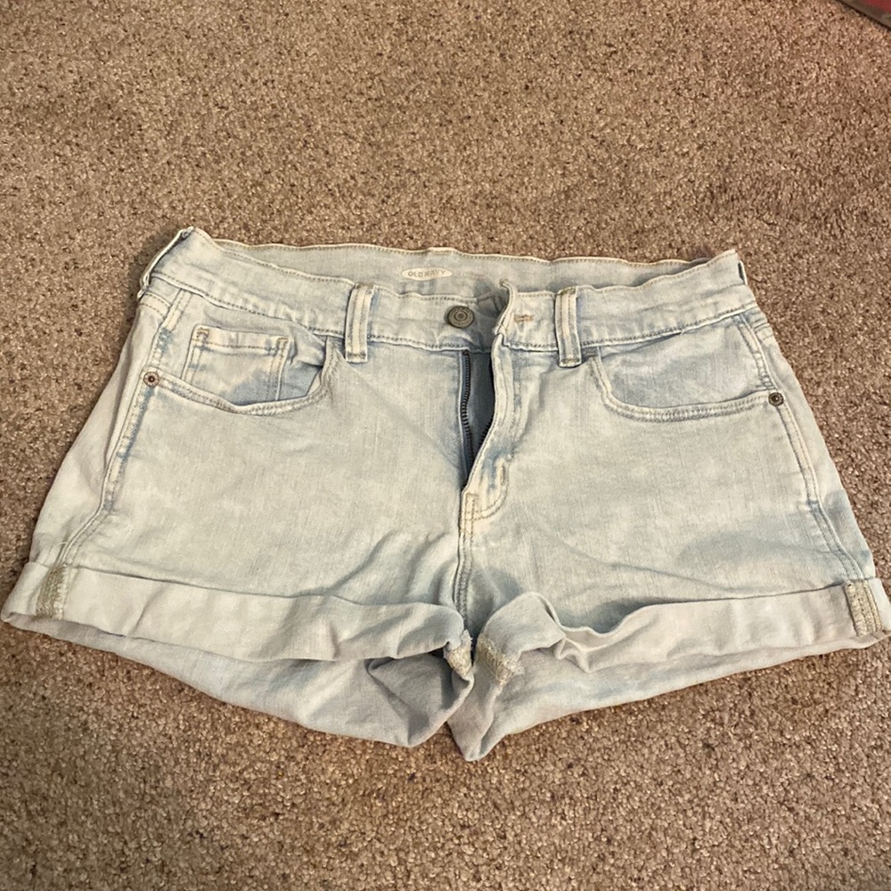 Old Navy light wash jean shorts